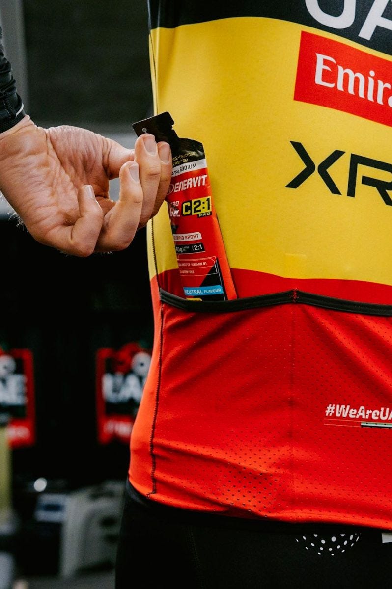 Atleta_con_carbo_gel