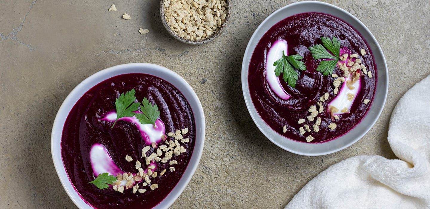 Vellutata di barbabietola e yogurt